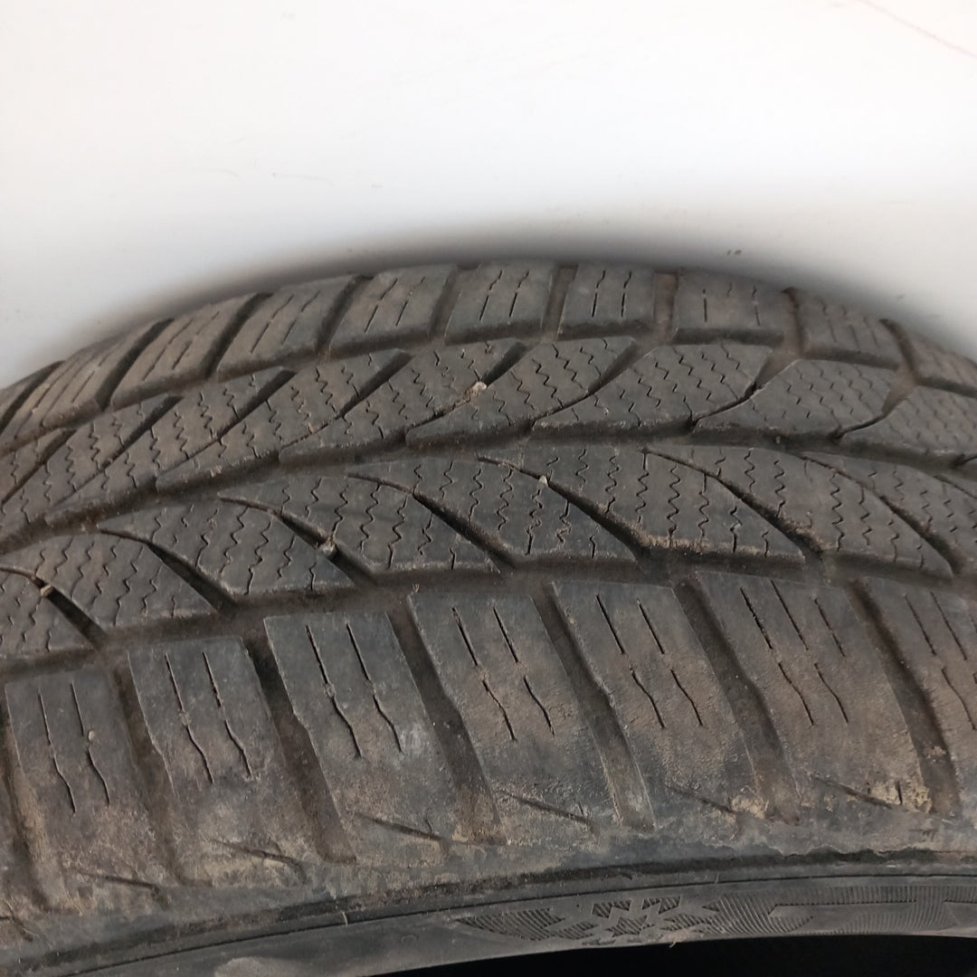 Комплект 16 " цола 4 бр. всесезонни гуми 195/55R16 87 V M+S 4Season Tyfoon
