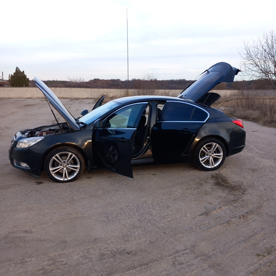 Opel Insignia A 2,0 CDTI A20DTH graphitе 2011 / G0912 снимки