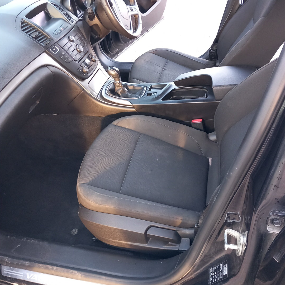 Opel Insignia A 2,0 CDTI A20DTH graphitе 2011 / G0912 снимки