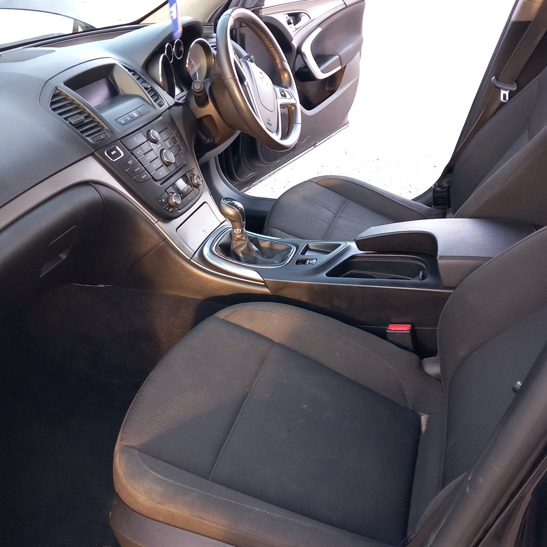 Opel Insignia A 2,0 CDTI A20DTH graphitе 2011 / G0912 снимки