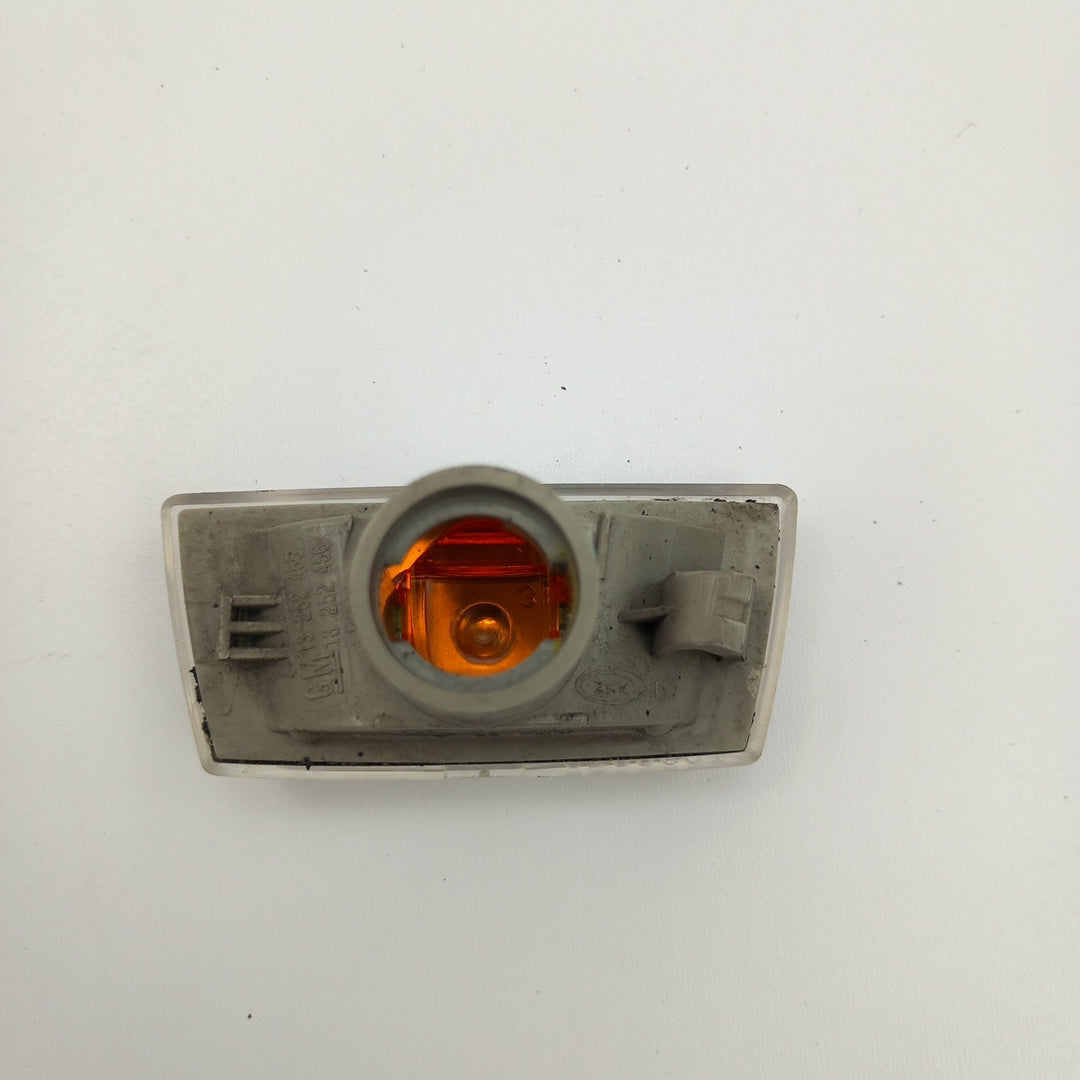 Мигач калник ляв десен Opel Insignia A