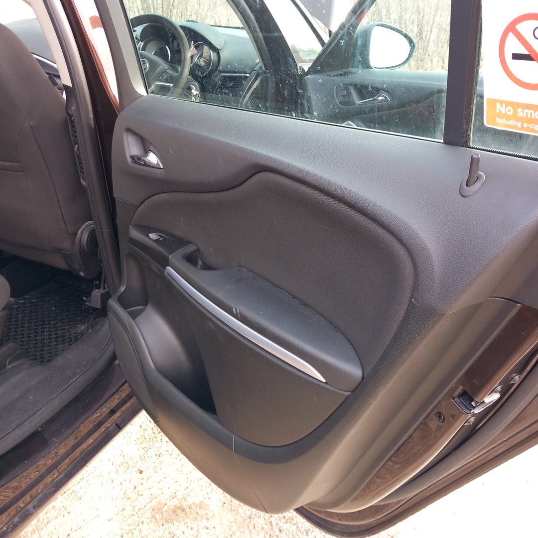 Opel Zafira C Tourer 2,0 CDTI 170 PS B20DTH 2015 снимки / P1202