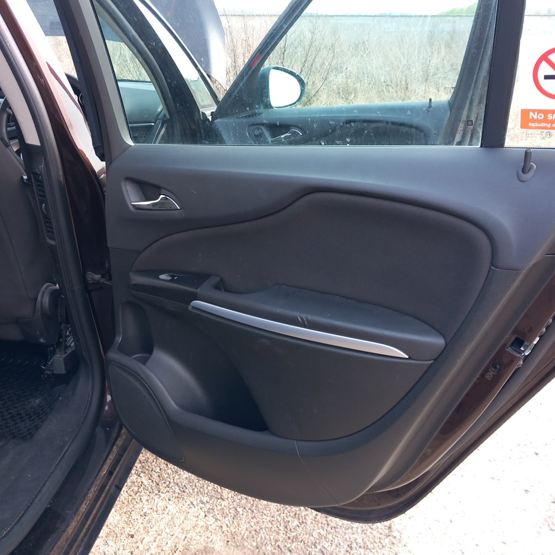 Opel Zafira C Tourer 2,0 CDTI 170 PS B20DTH 2015 снимки / P1202