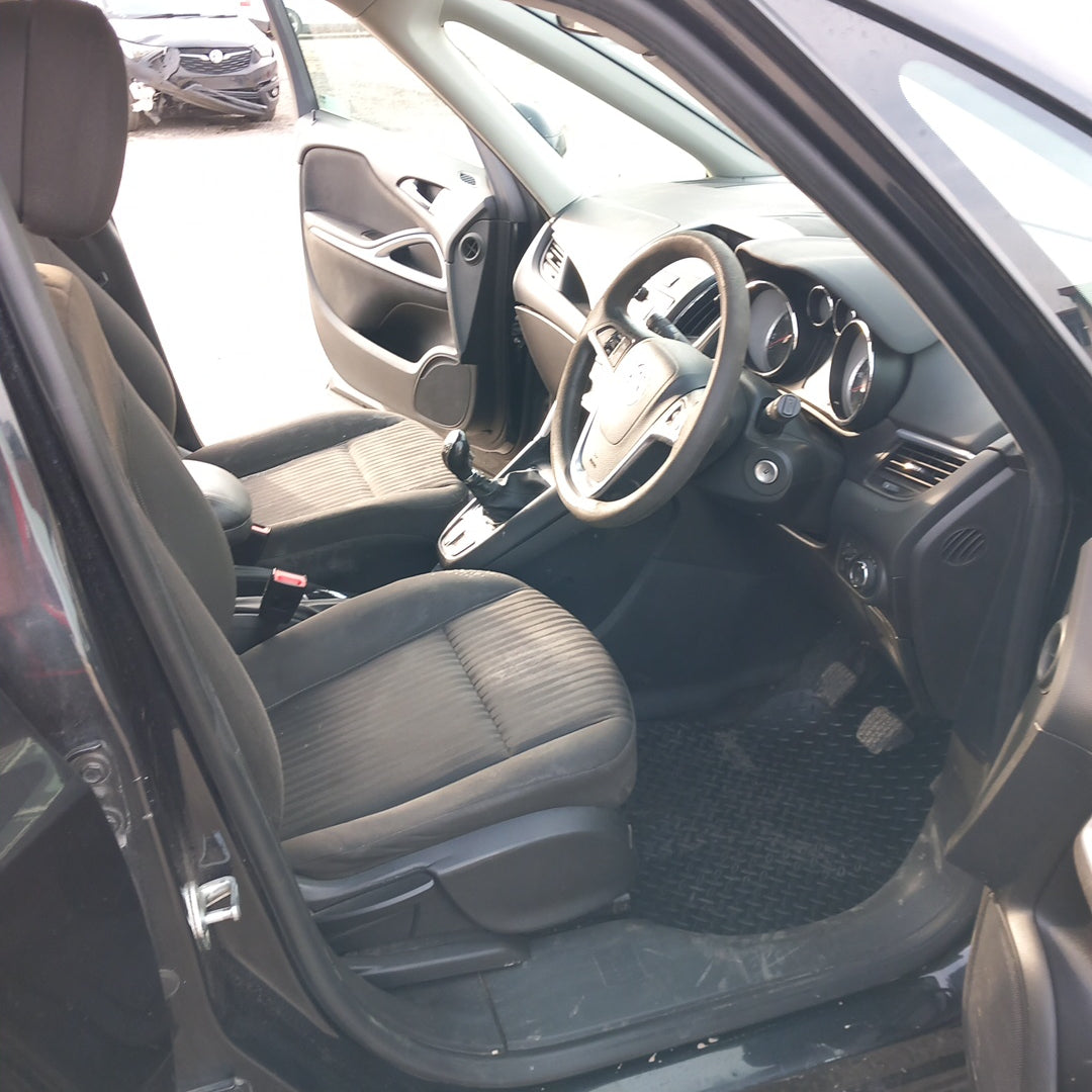 Opel Zafira C Tourer 1,6 CDTI B16DTH 2015 снимки/ P1203