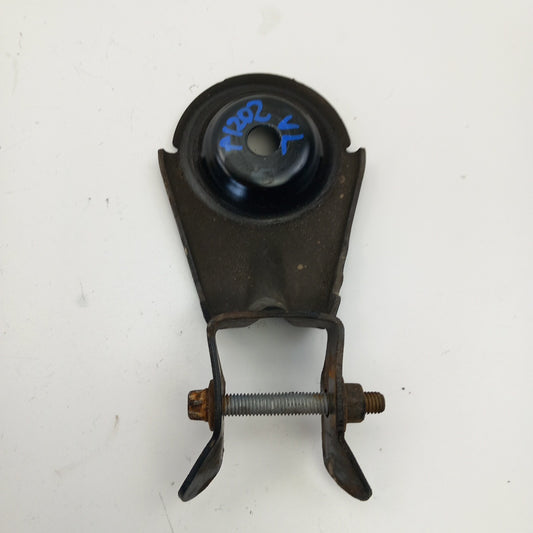 Носач опора предна броня ляв десен Opel Zafira C Tourer