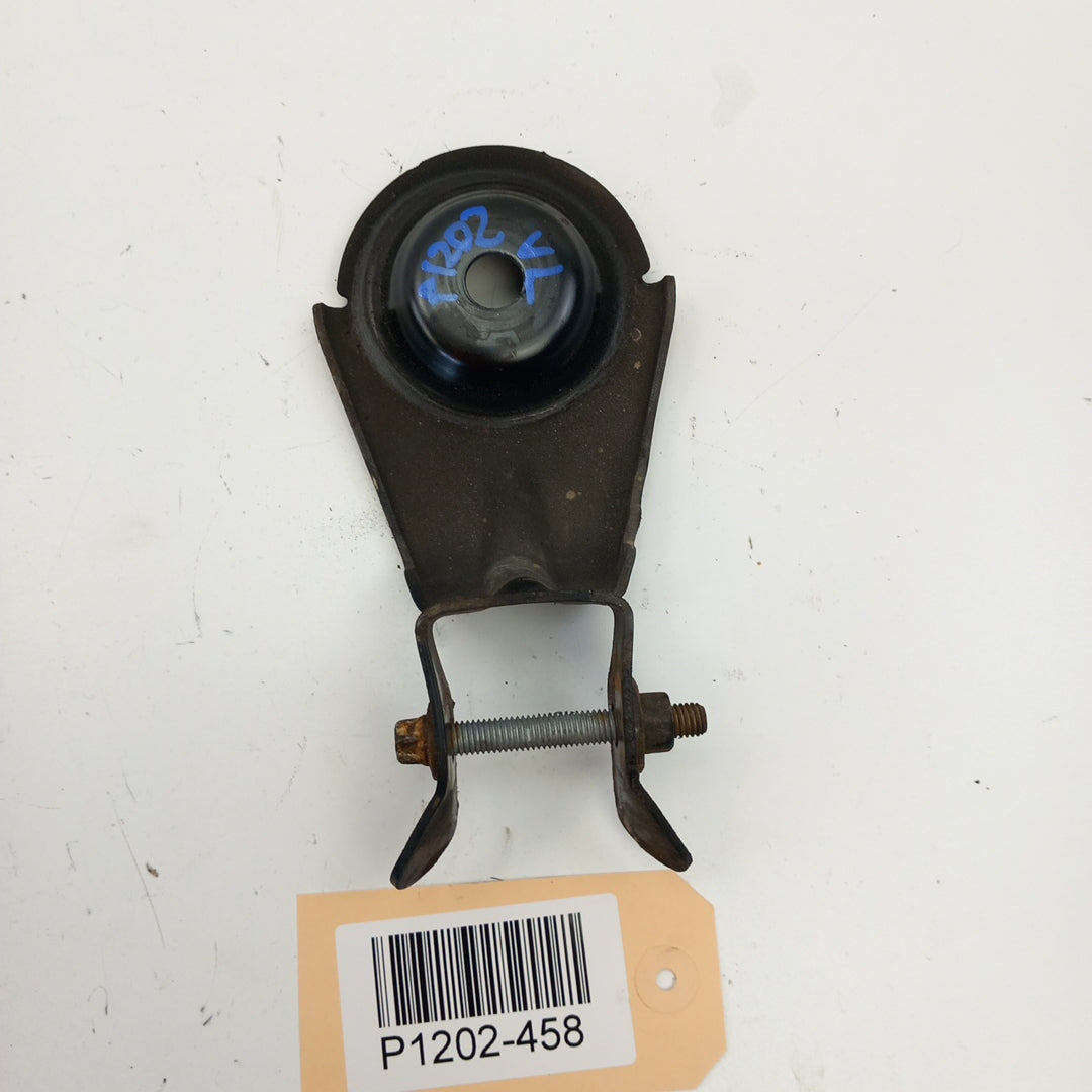 Носач опора предна броня ляв десен Opel Zafira C Tourer