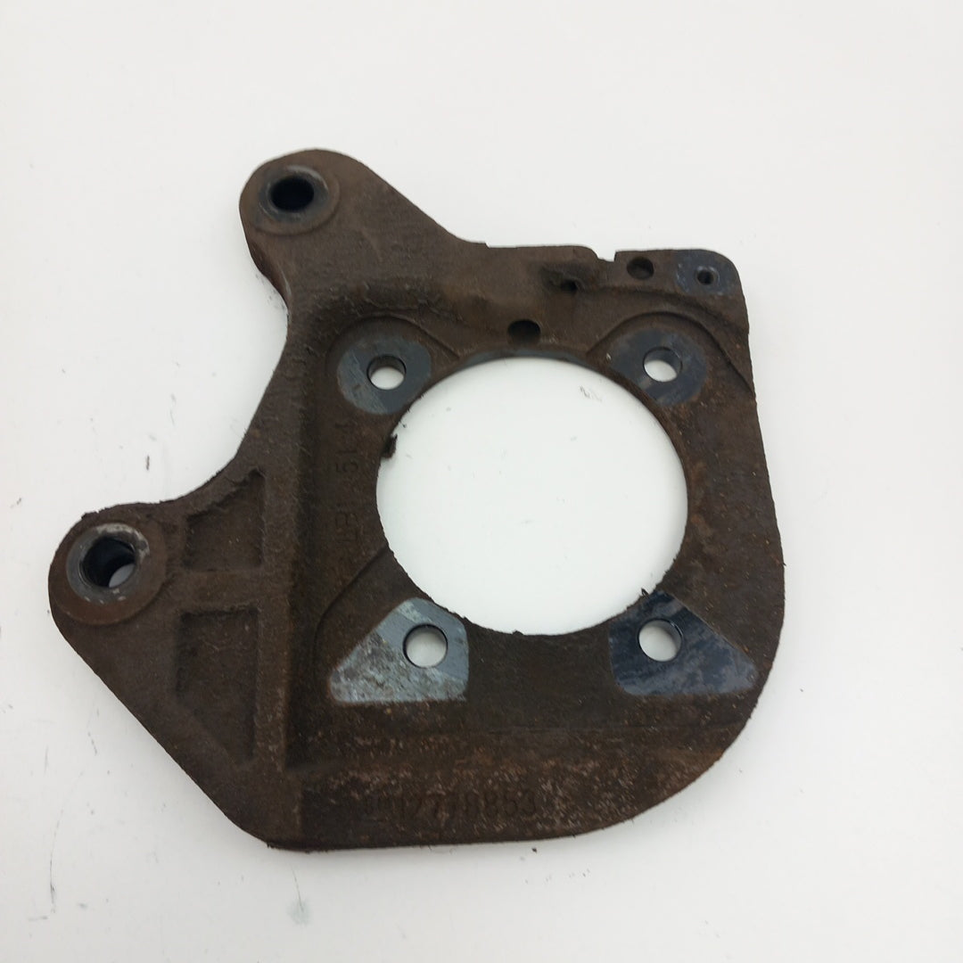 Държач спирачен диск заден ляв Opel Zafira C Tourer