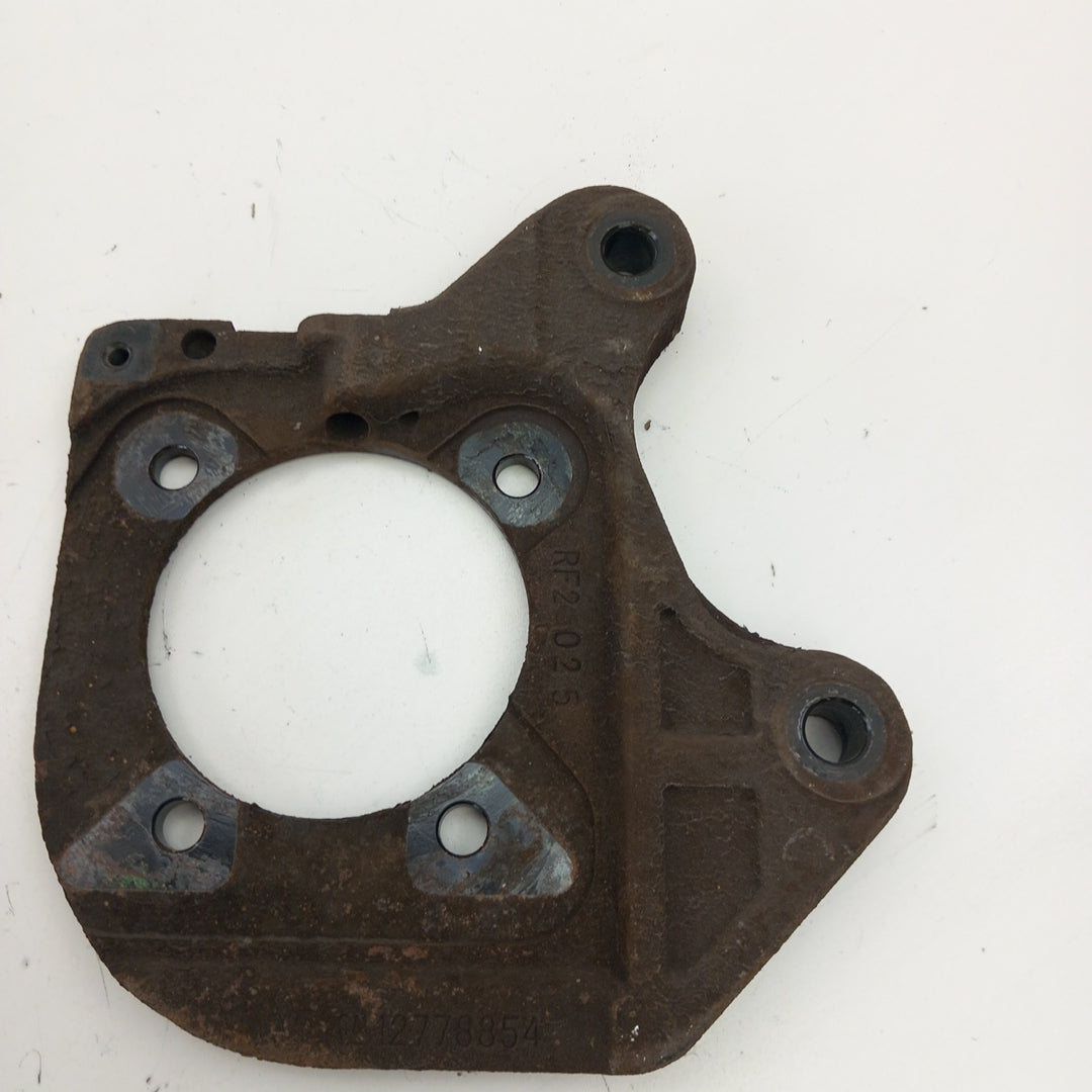 Държач спирачен диск заден десен Opel Zafira C Tourer