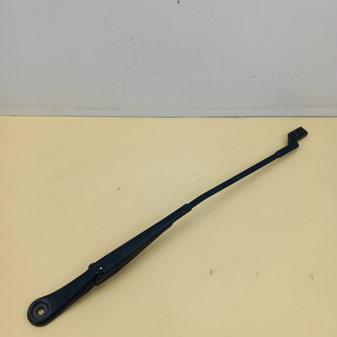 Рамо чистачка предно стъкло дясно RHD Opel Zafira C Tourer