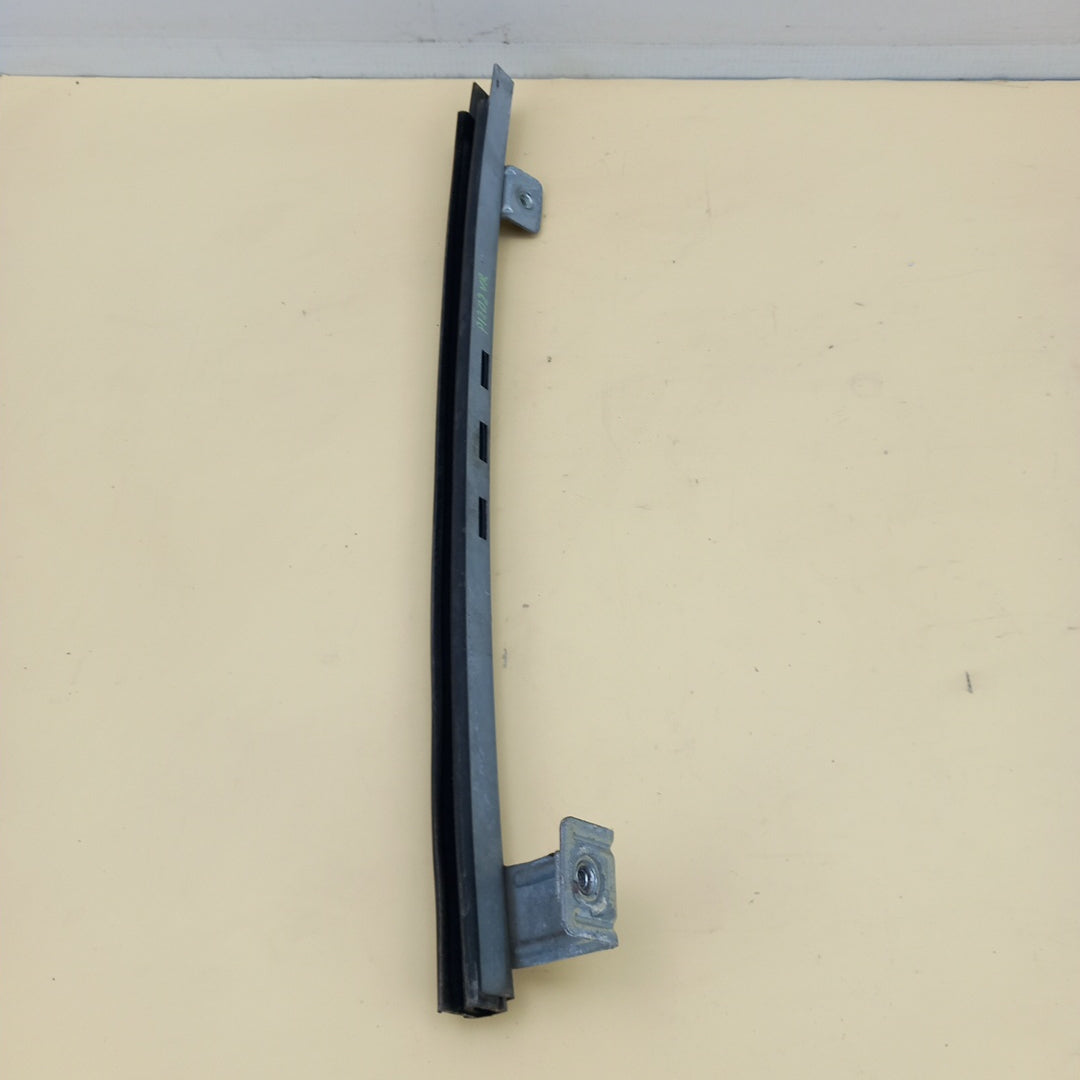 Водач стъкло предно дясно Opel Zafira C Tourer