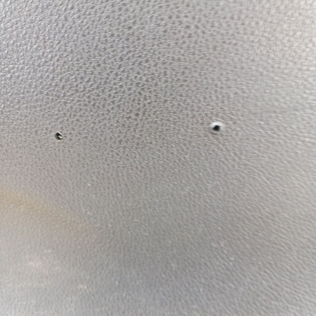 Капак централна колона ляв долен с драскотини и дупка Opel Zafira C Tourer