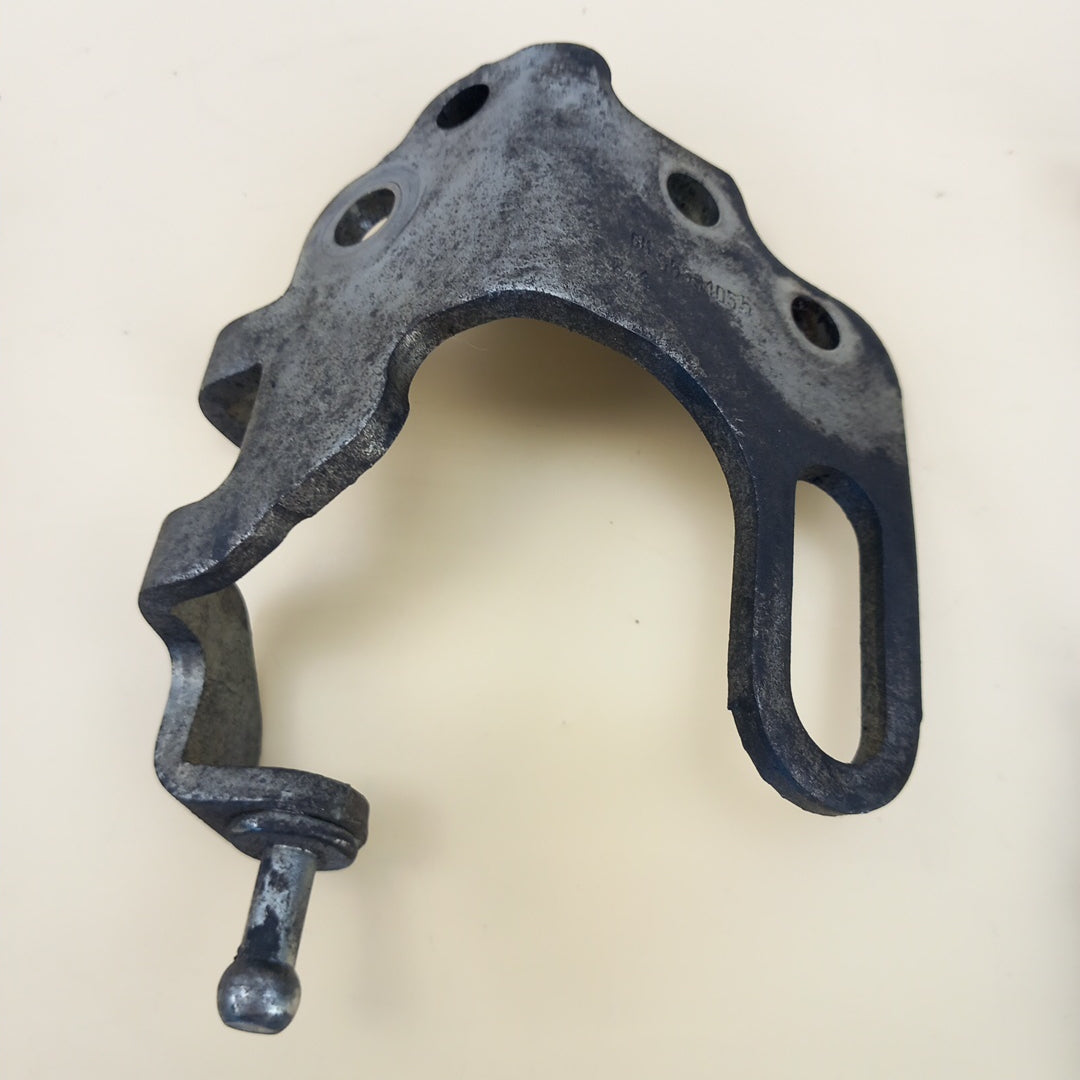 Комплект носачи капак двигател Opel Zafira C Tourer 1,6 CDTI B16DTH