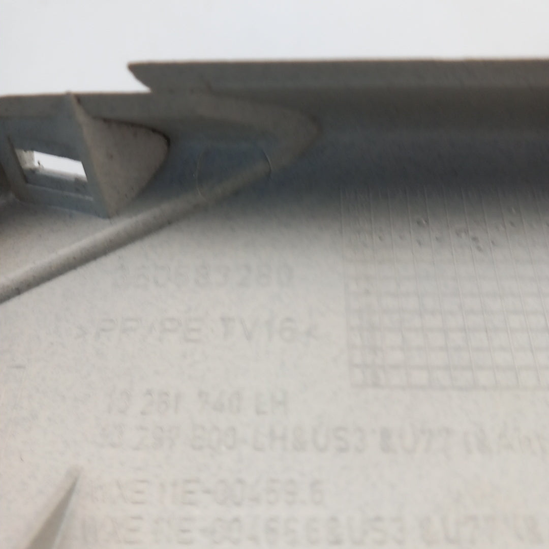 Пластмаса капак багажник горна лява Titanium Bright Opel Astra J 5 врати