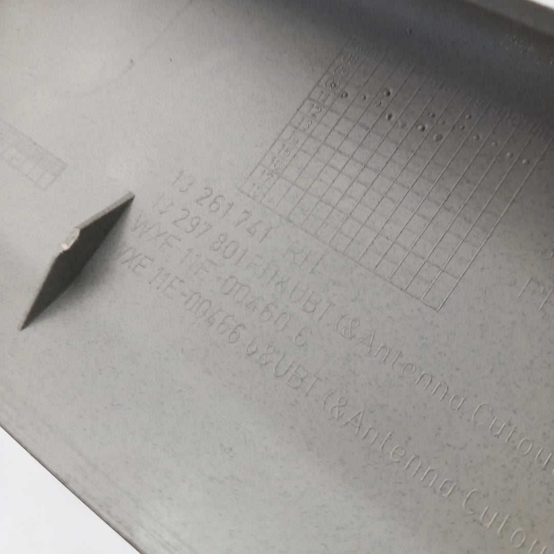 Пластмаса капак багажник горна дясна Titanium Bright Opel Astra J 5 врати