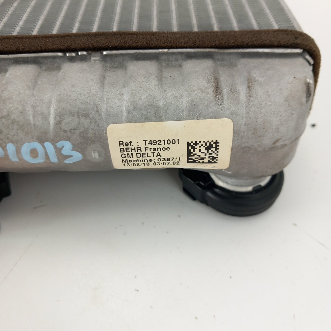 Радиатор парно Opel Astra J