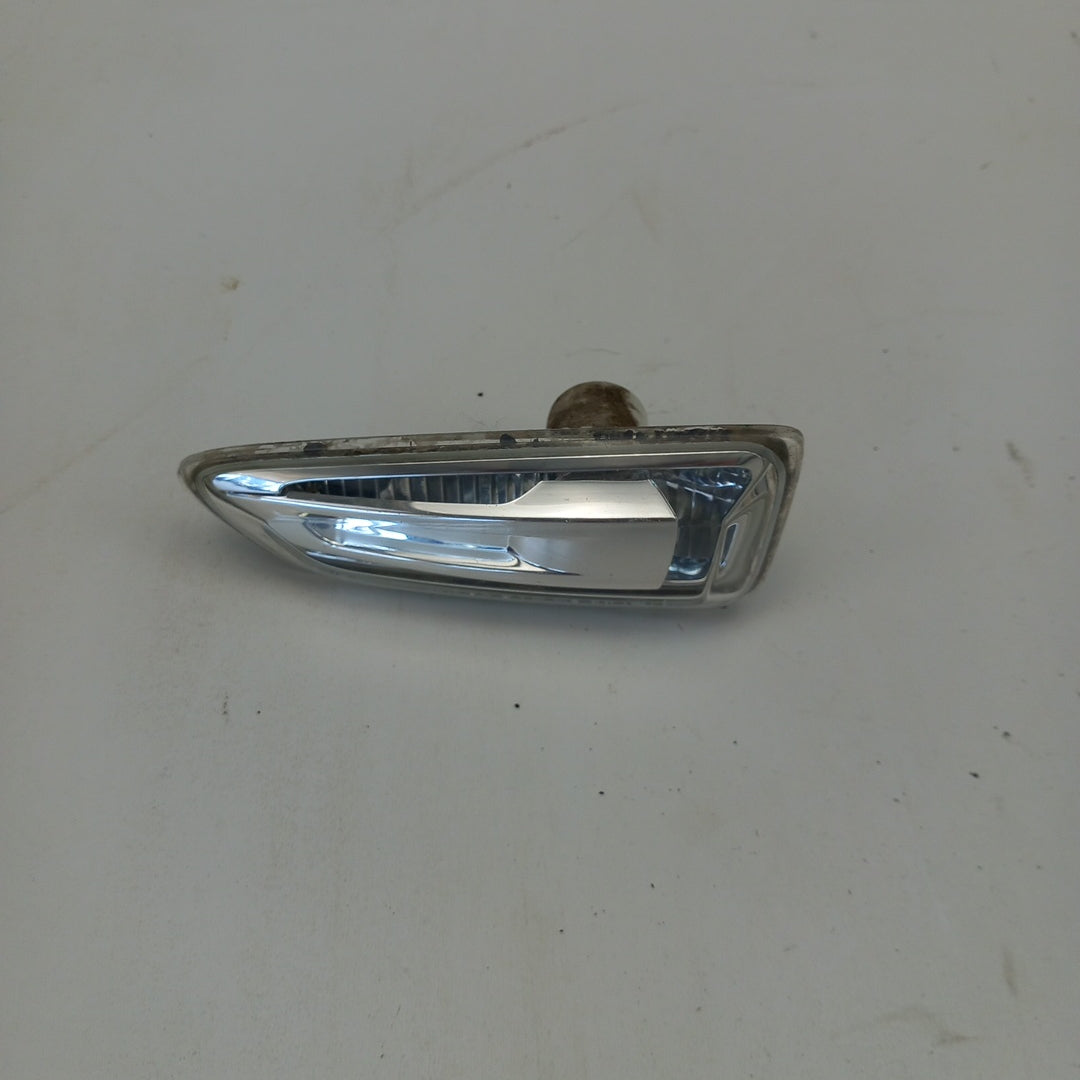 Мигач страничен ляв Opel Astra J