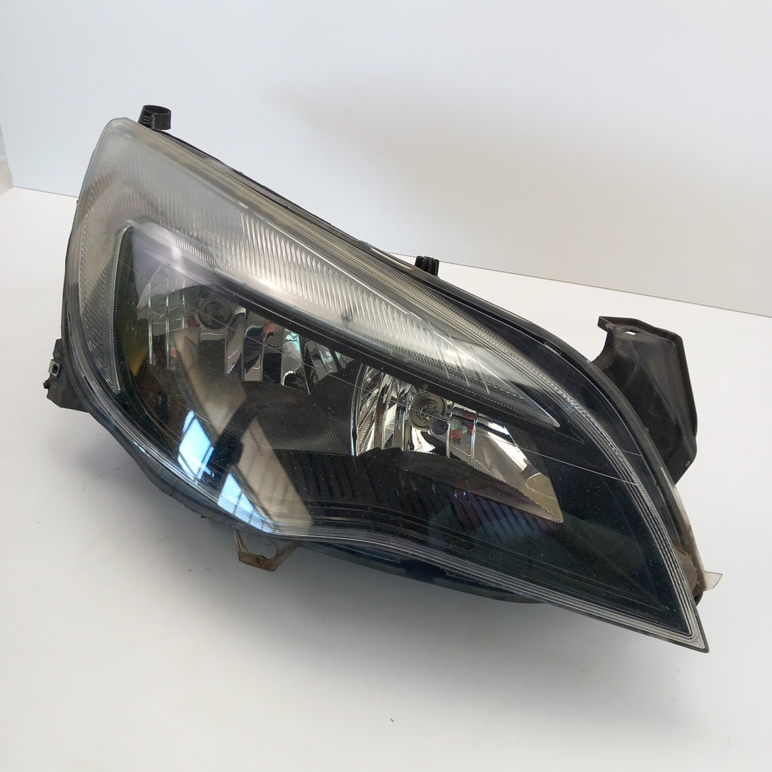 Фар десен RHD schwarz nicht original Opel Astra J