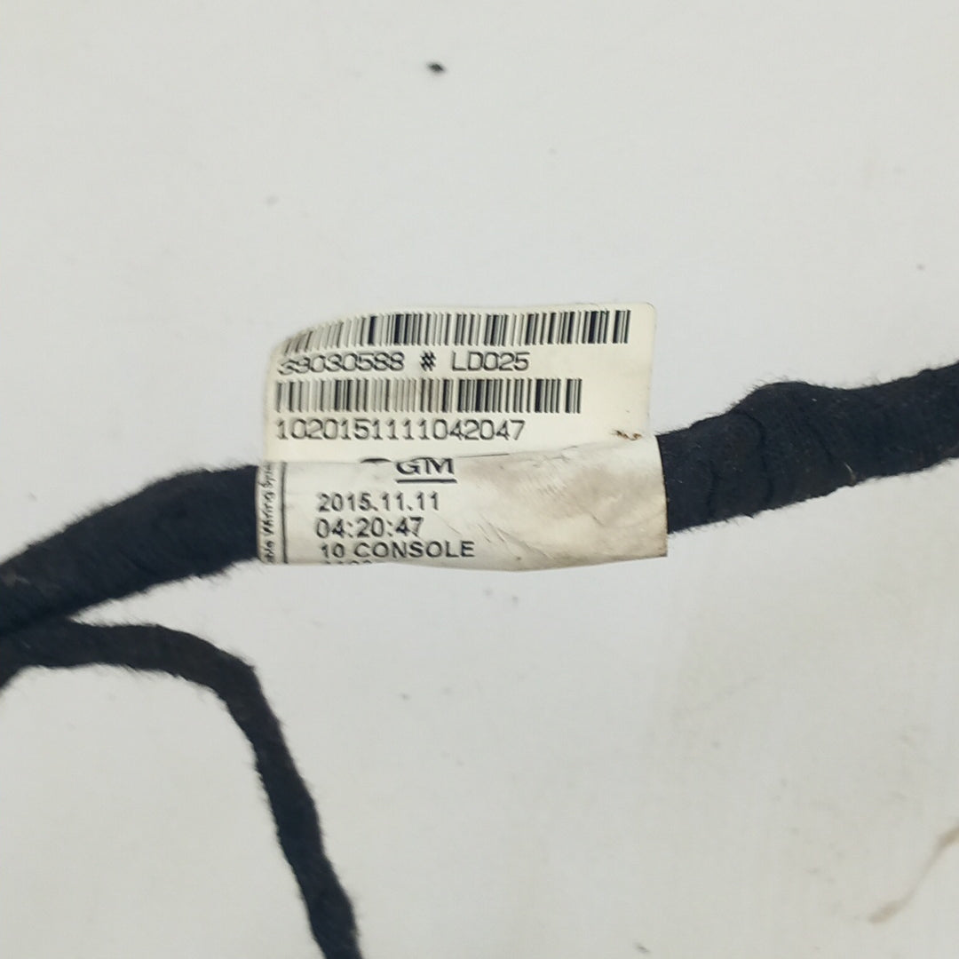 39030588