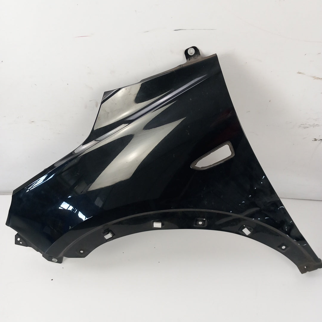 Калник преден ляв Дефект вдлъбнатини драскотини Z22Y Onyxschwarz Opel Crossland X