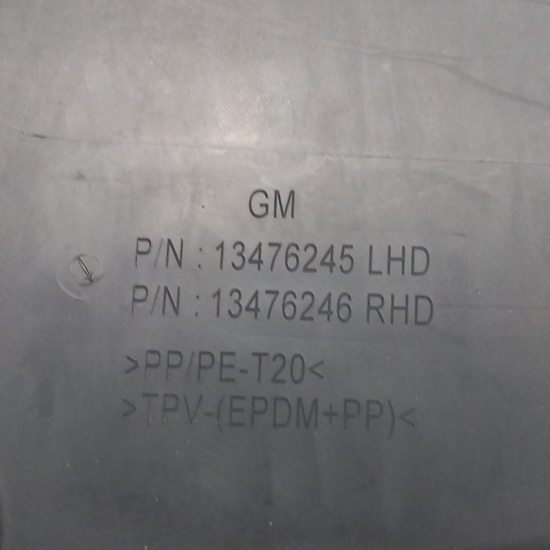 Капак лостов механизъм чистачки предно стъкло RHD десен волан Opel Crossland X