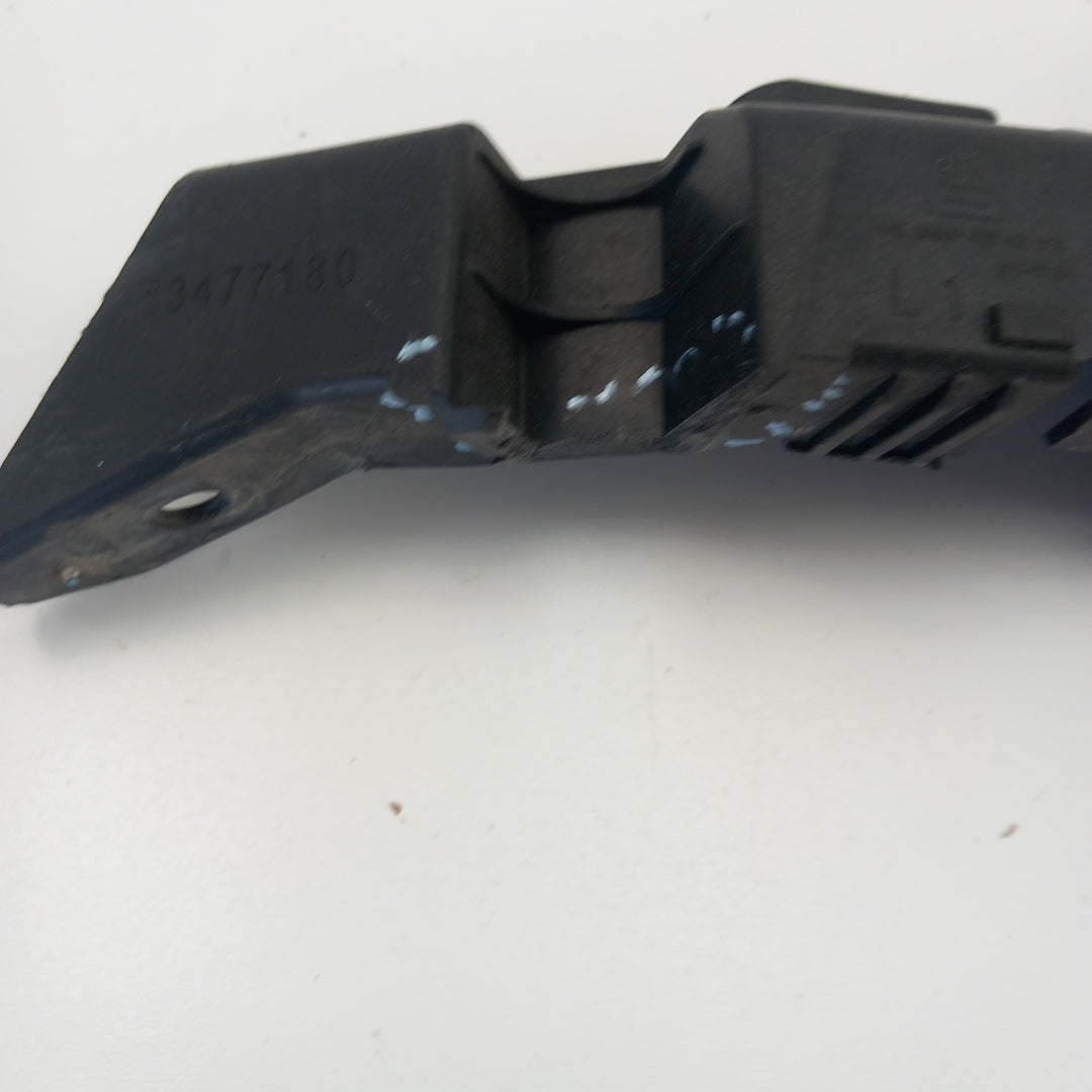 Държач калник преден ляв дефект Opel Crossland X