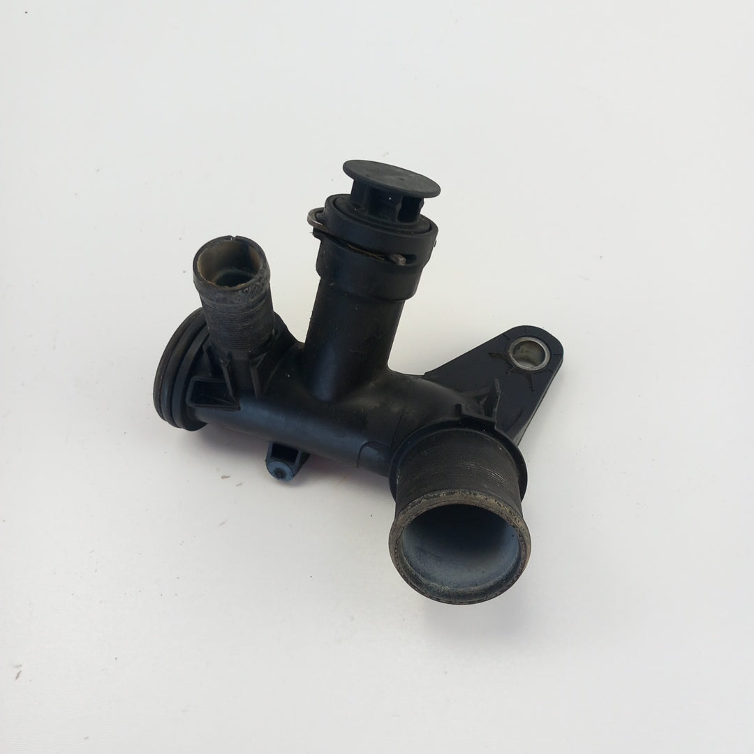 Водно разпределително пластмасово Съединение Opel Crossland X 1,6 CDTI B16DT