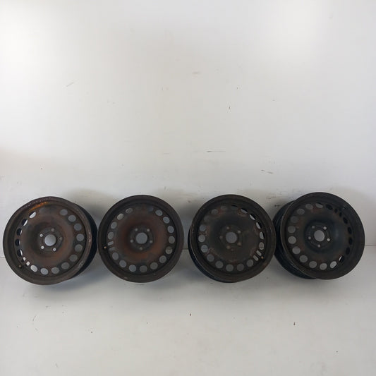 Комплект 16'' цола железни джанти 16x6 1/2 J IS39 5x105 Opel Astra J (една ударена)