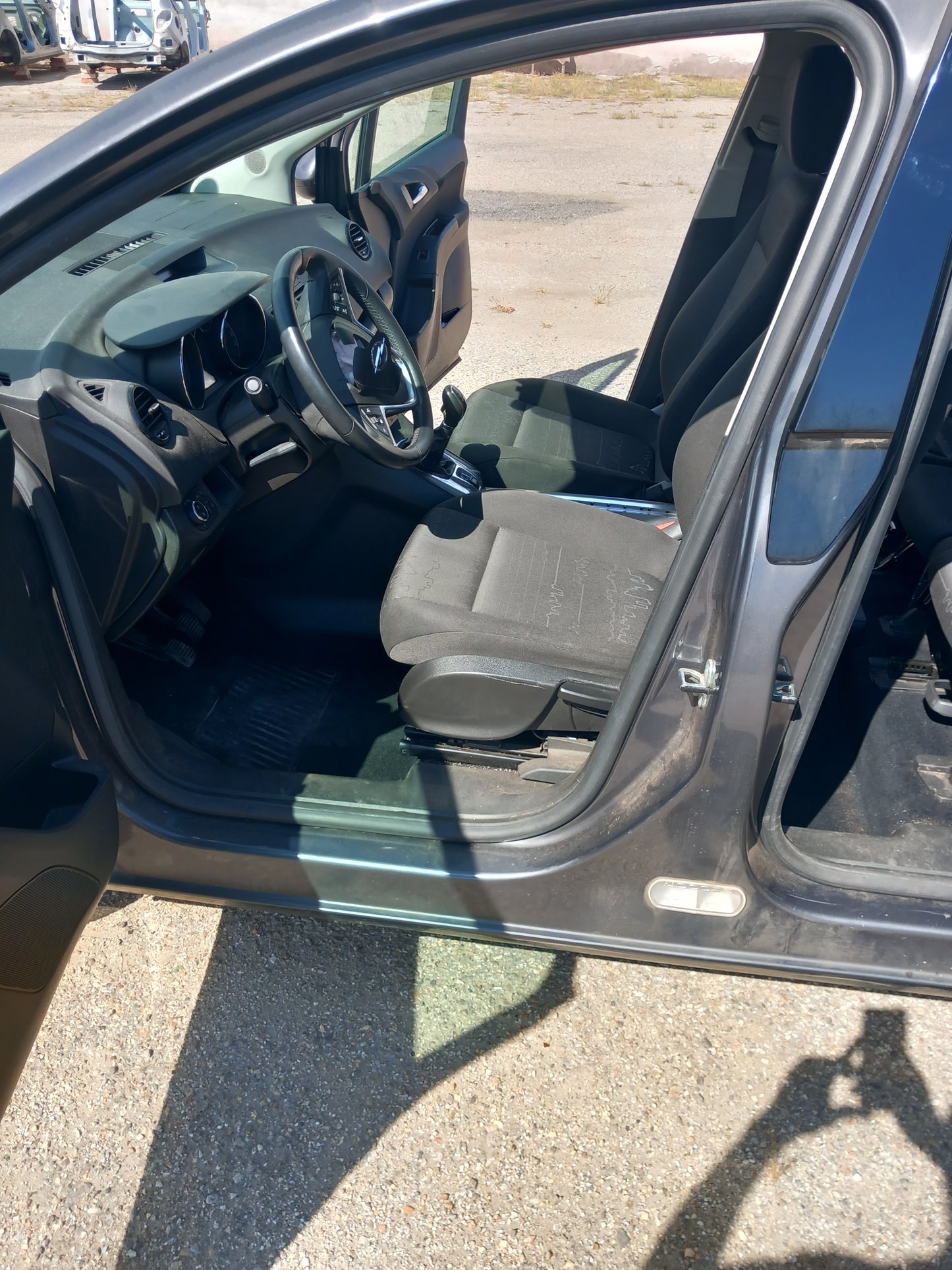 Opel Meriva B 1,4 Grey A14XER S1011-000 снимки