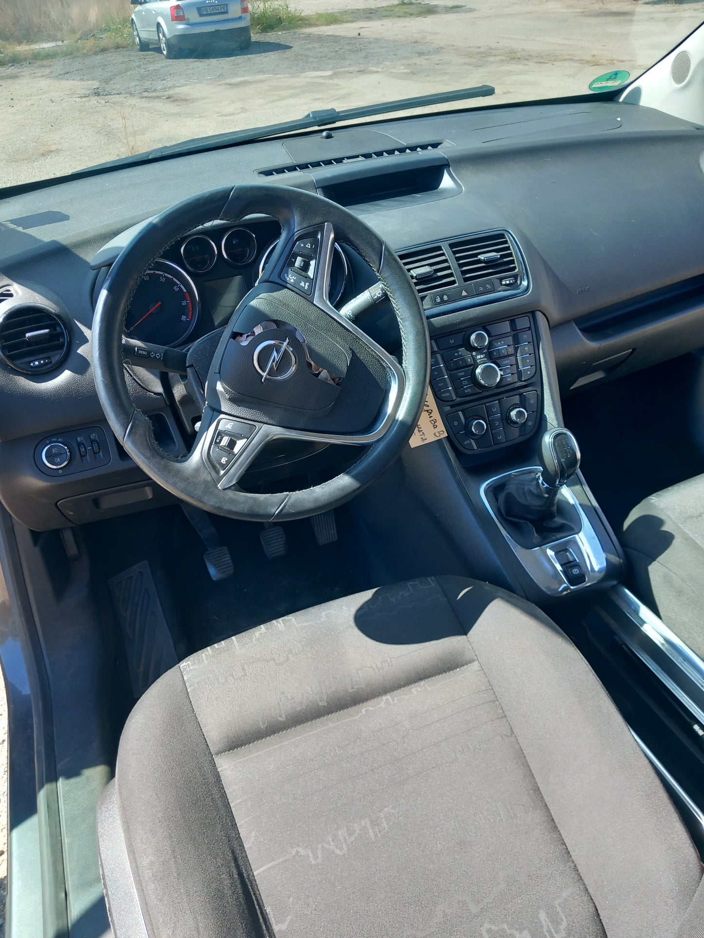 Opel Meriva B 1,4 Grey A14XER S1011-000 снимки