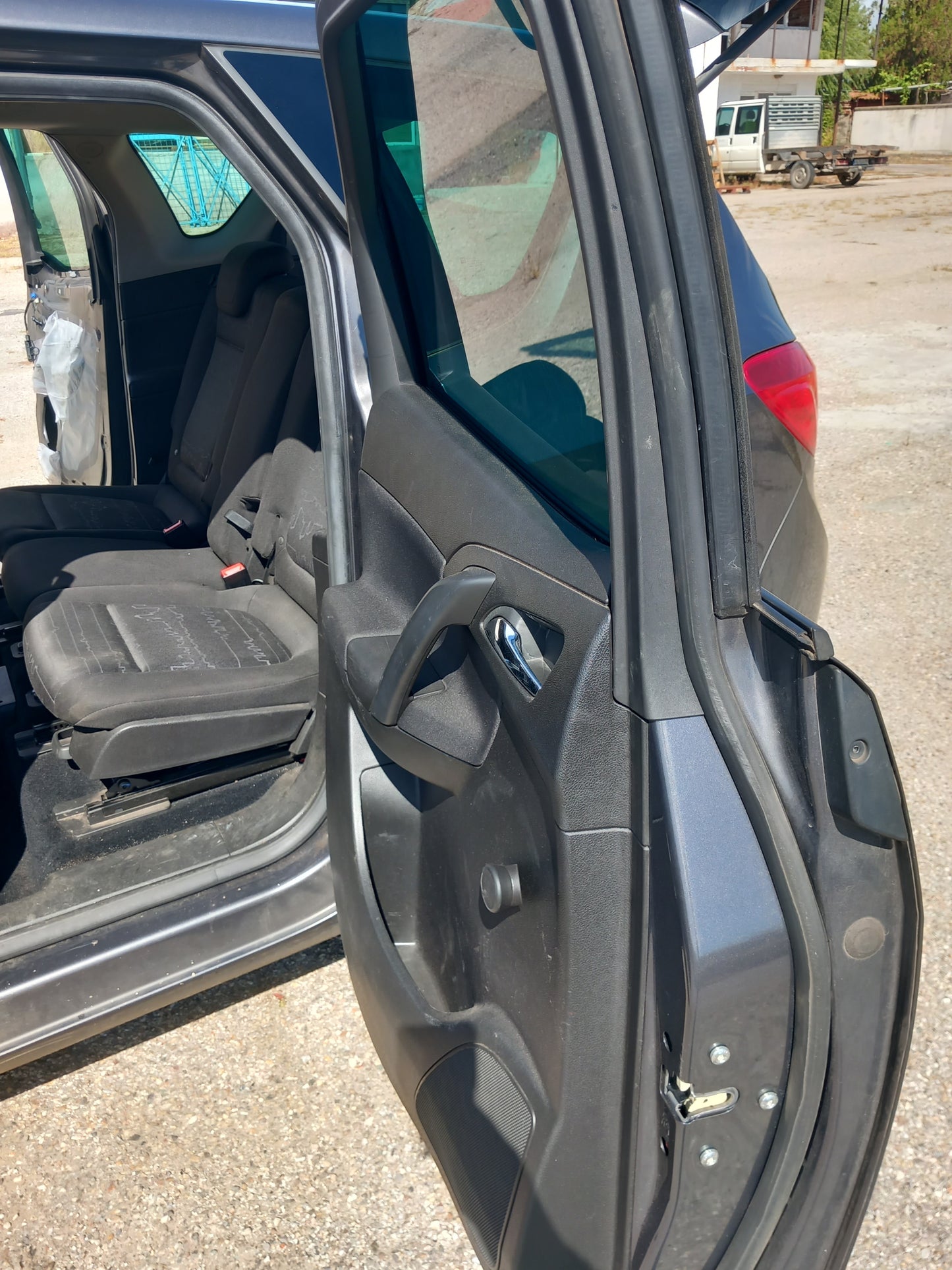 Opel Meriva B 1,4 Grey A14XER S1011-000 снимки