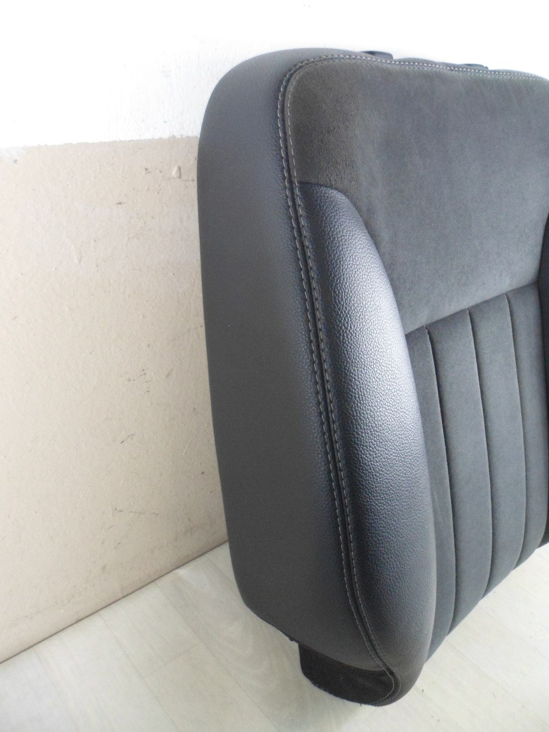 Облегалка за седалка облегалка задна дясна Mercedes W251 A2519206247