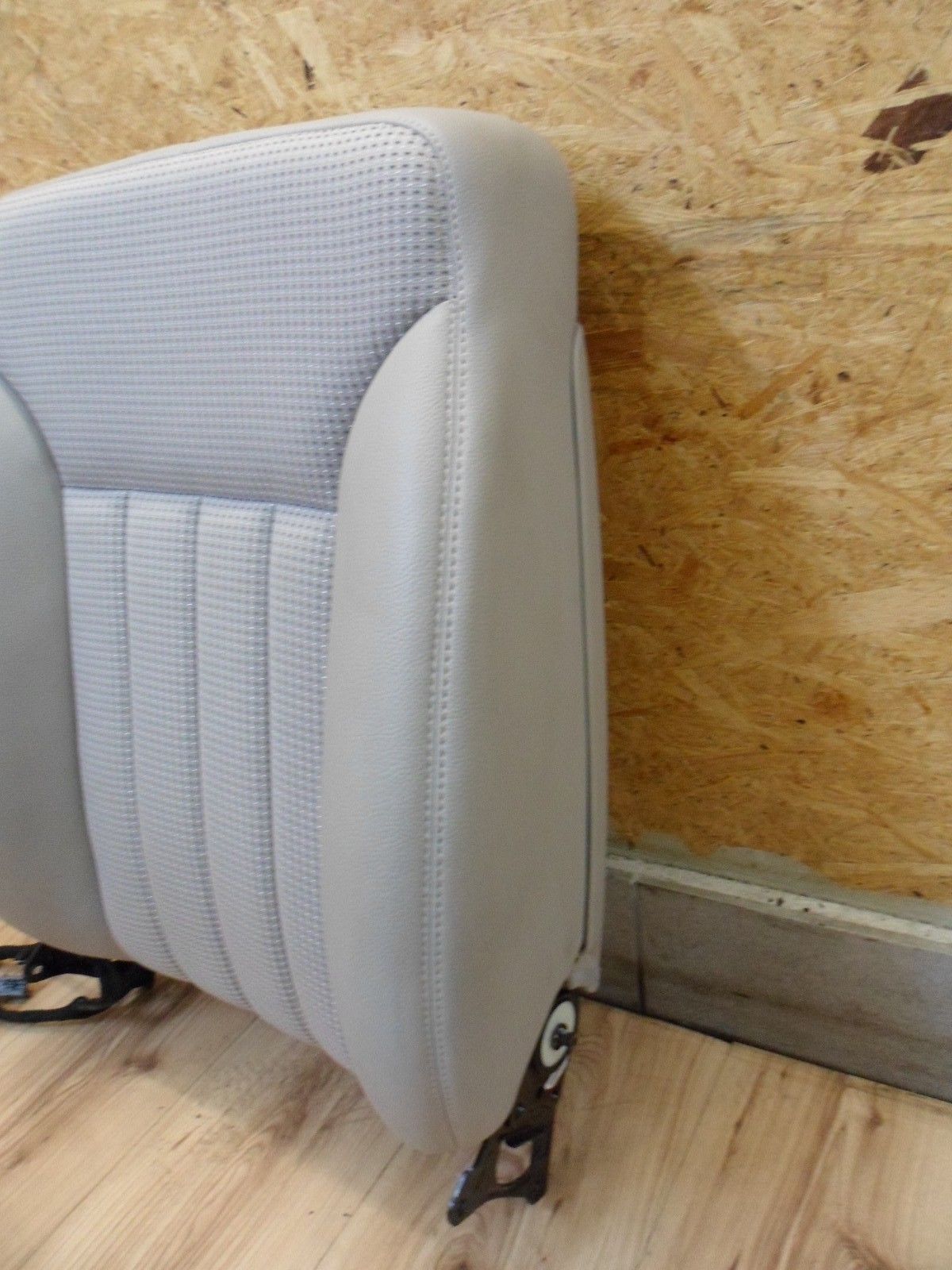 Sitzlehne Lehne Sitz Beifahrersitz vorne rechts Heizung Farbe Grau Mercedes W251