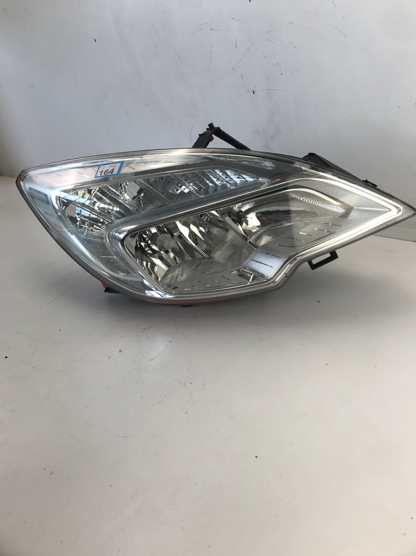 Фар преден десен RHD десен волан Opel Meriva B