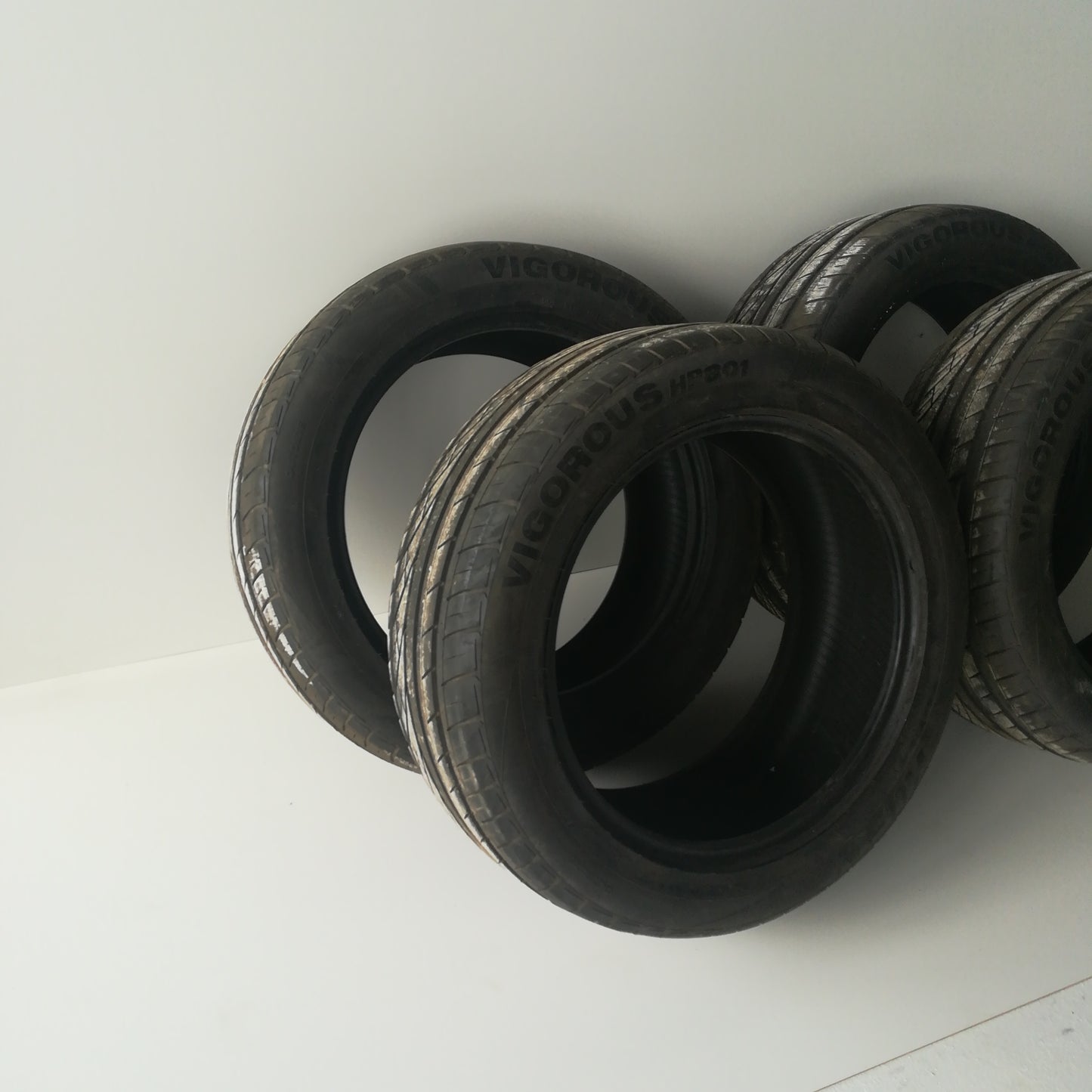 Комплект 19" цола 4бр. летни гуми HIFLY Vigorous HP801 255/50 R19 107V XL EXTRA LOAD