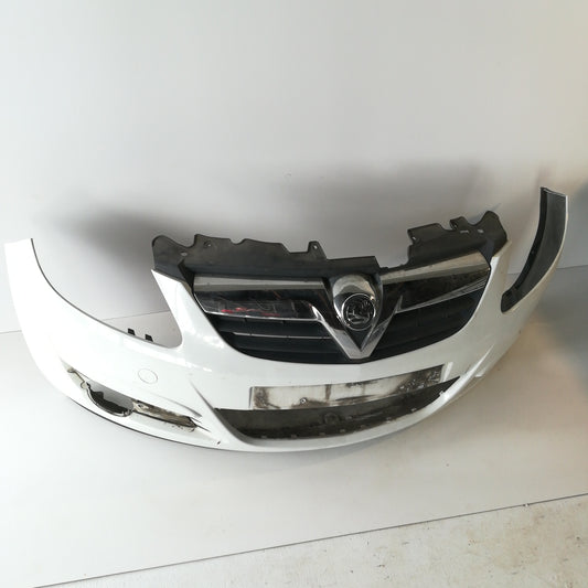 Броня предна бяла Z474 Opel Corsa D