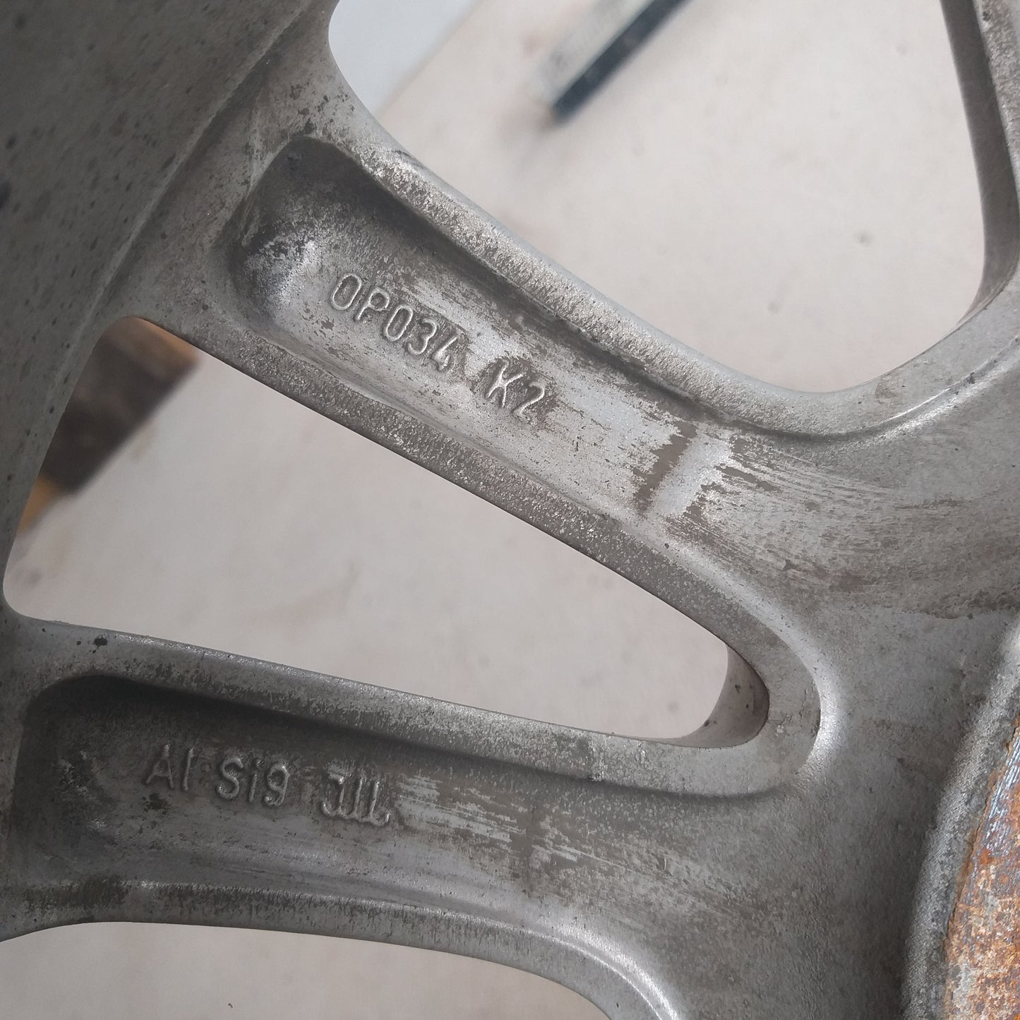 Комплект 16" цола aлуминиеви джанти с гуми 6Jx16H2 ET40 4x100 Opel Corsa D