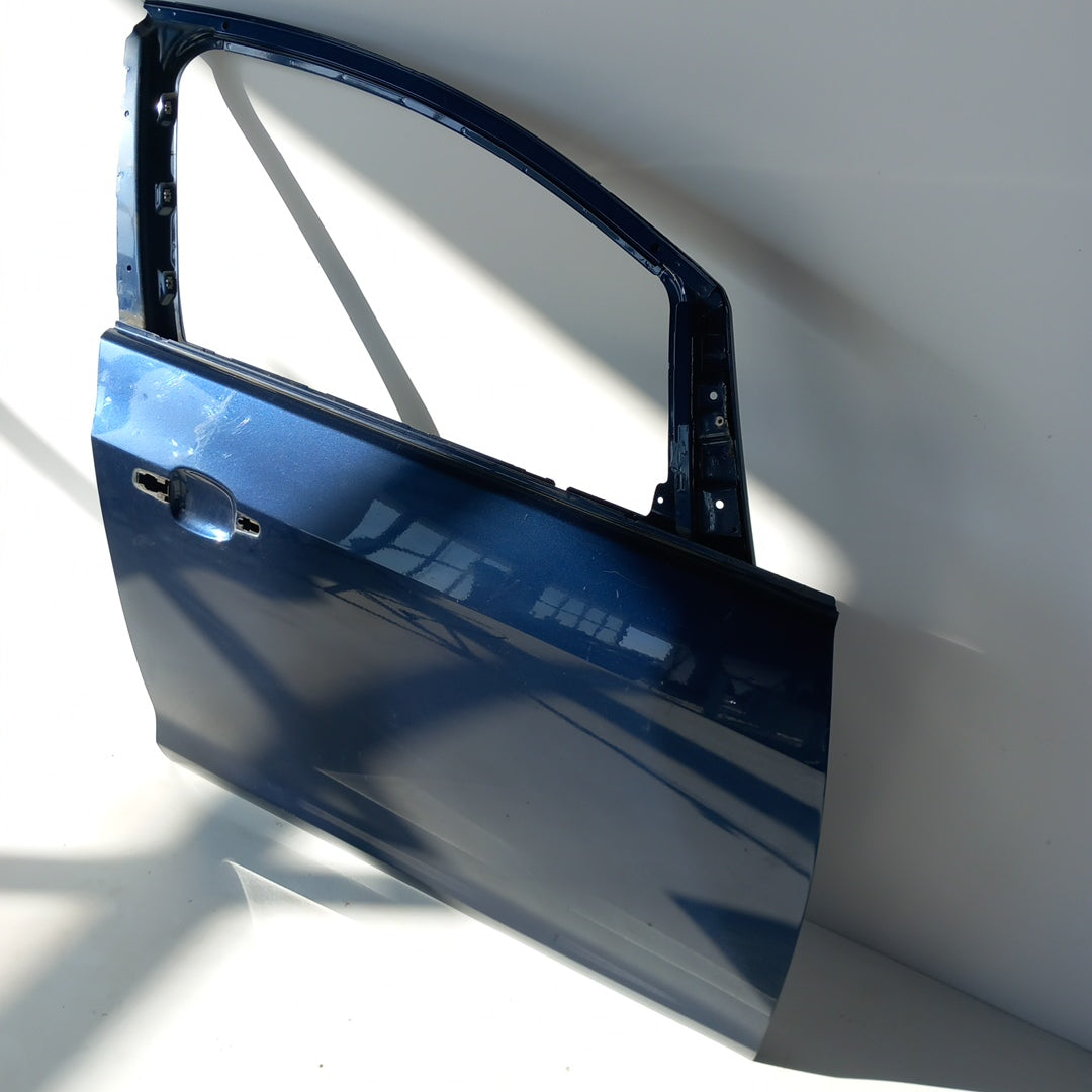 Врата предна дясна Z22A Ozean Blau Opel Astra J 5 врати