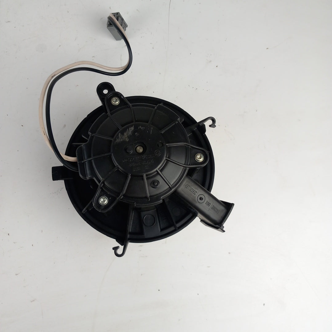 Вентилатор парно RHD Opel Astra J