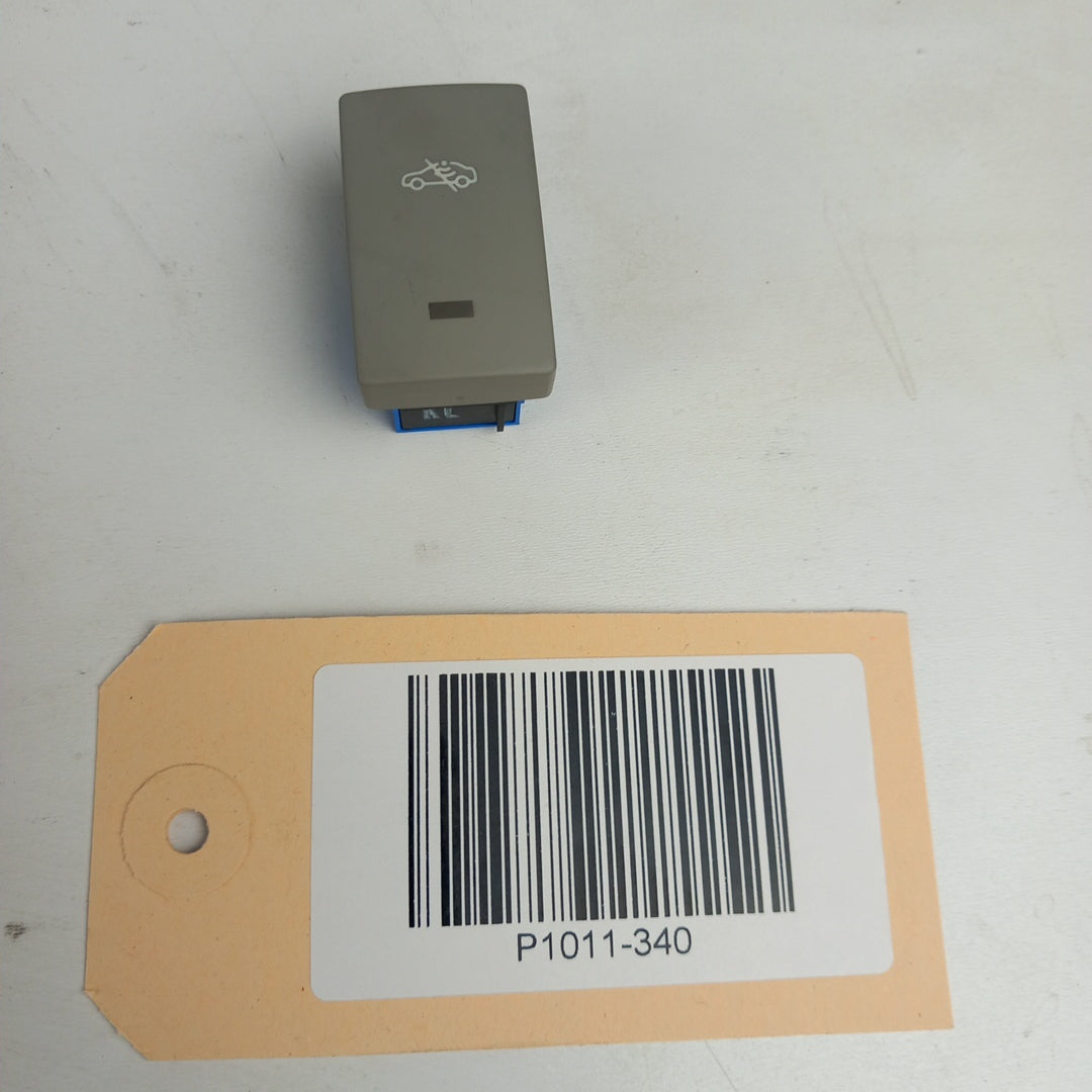 Бутон изключване алармена система  Opel Astra J