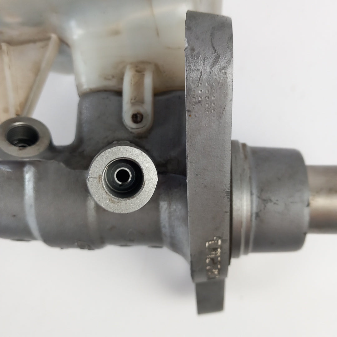 Главен спирачен цилиндър RHD десен волан Opel Astra J