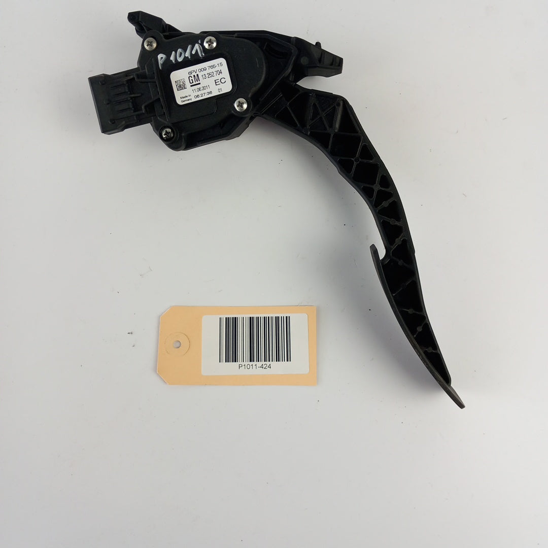 Педал на газта и ел потенциометър EC Opel Astra J