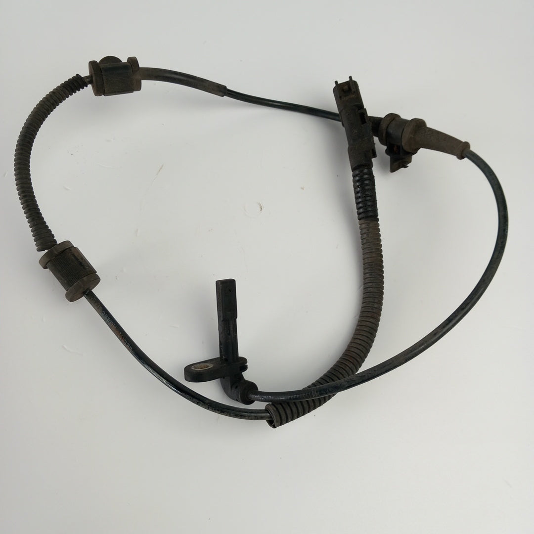 Кабел датчик ABS сензор спирачки преден ляв десен Opel Astra J