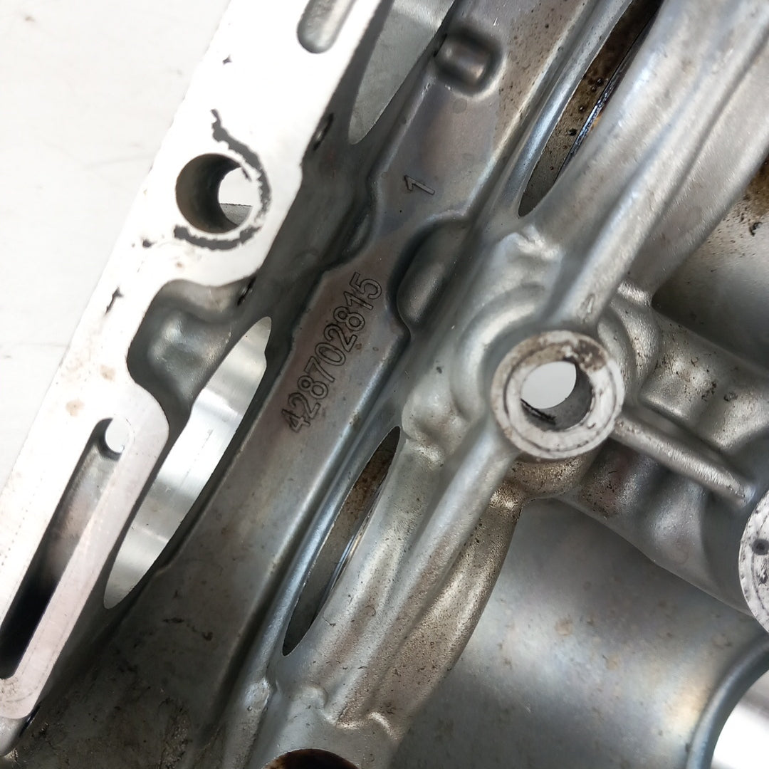 Капак глава цилиндри A20DTH Opel Astra J 2,0 CDTI