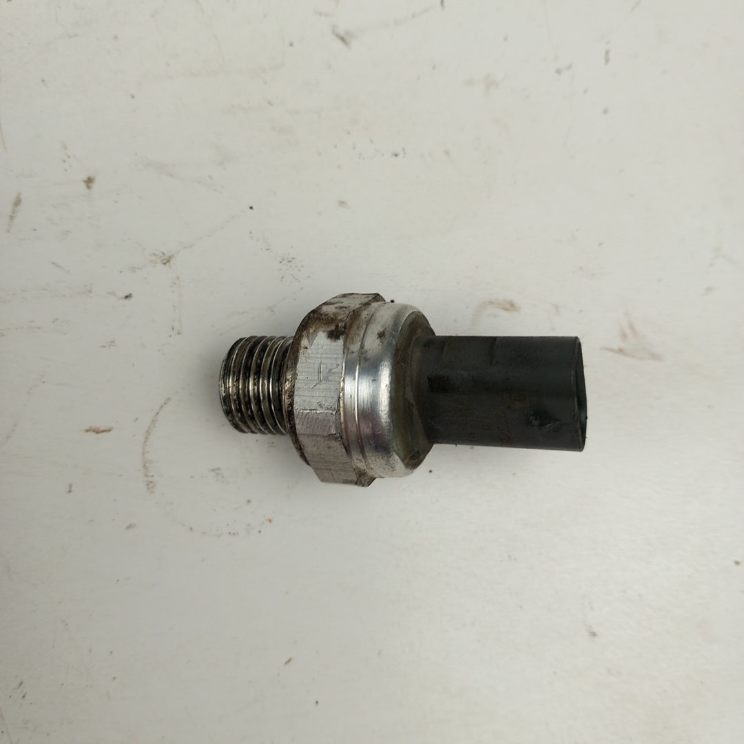 Датчик за налягане на масло охладител Opel Astra J 2,0 CDTI