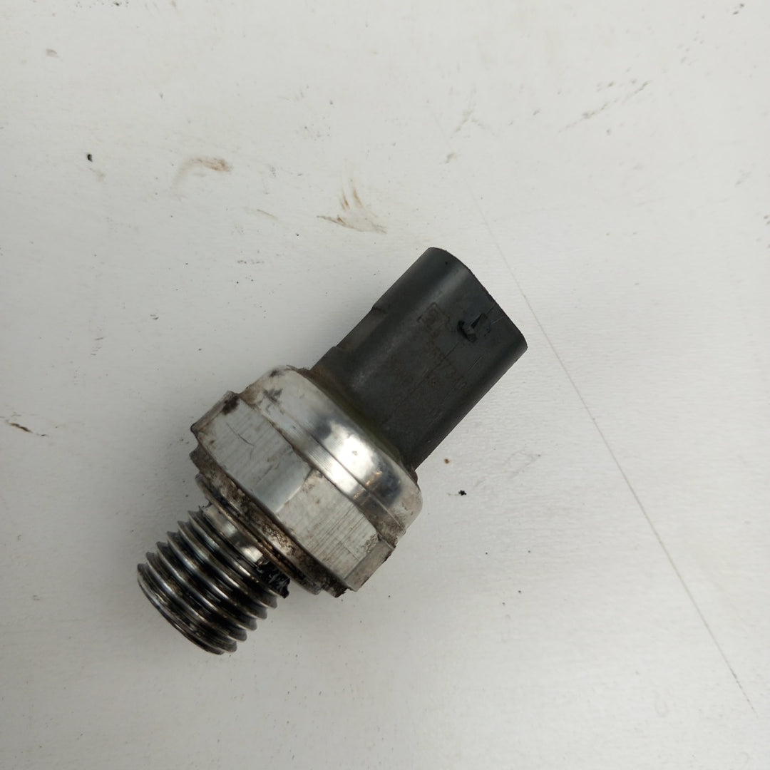 Датчик за налягане на масло охладител Opel Astra J 2,0 CDTI