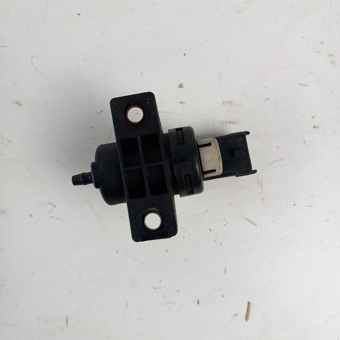 Електромагнитен вакуум клапан рециркулация изгорели газове Opel Astra J 2,0 CDTI