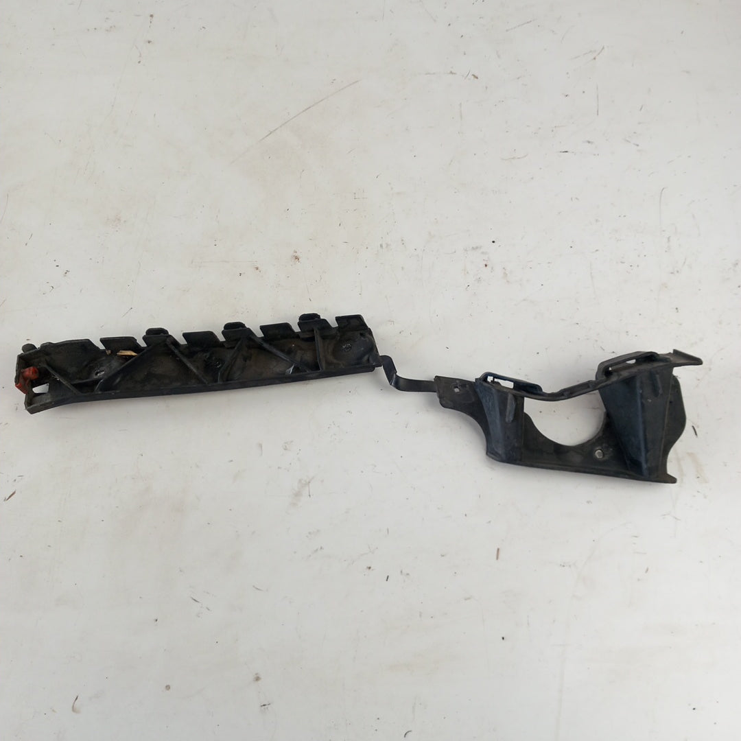 Държач ляв външен задна броня Opel Astra J