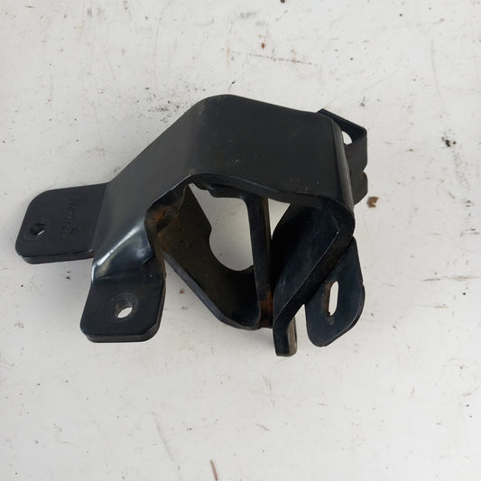 Скоба държач горивна помпа Opel Astra J 2,0 CDTI