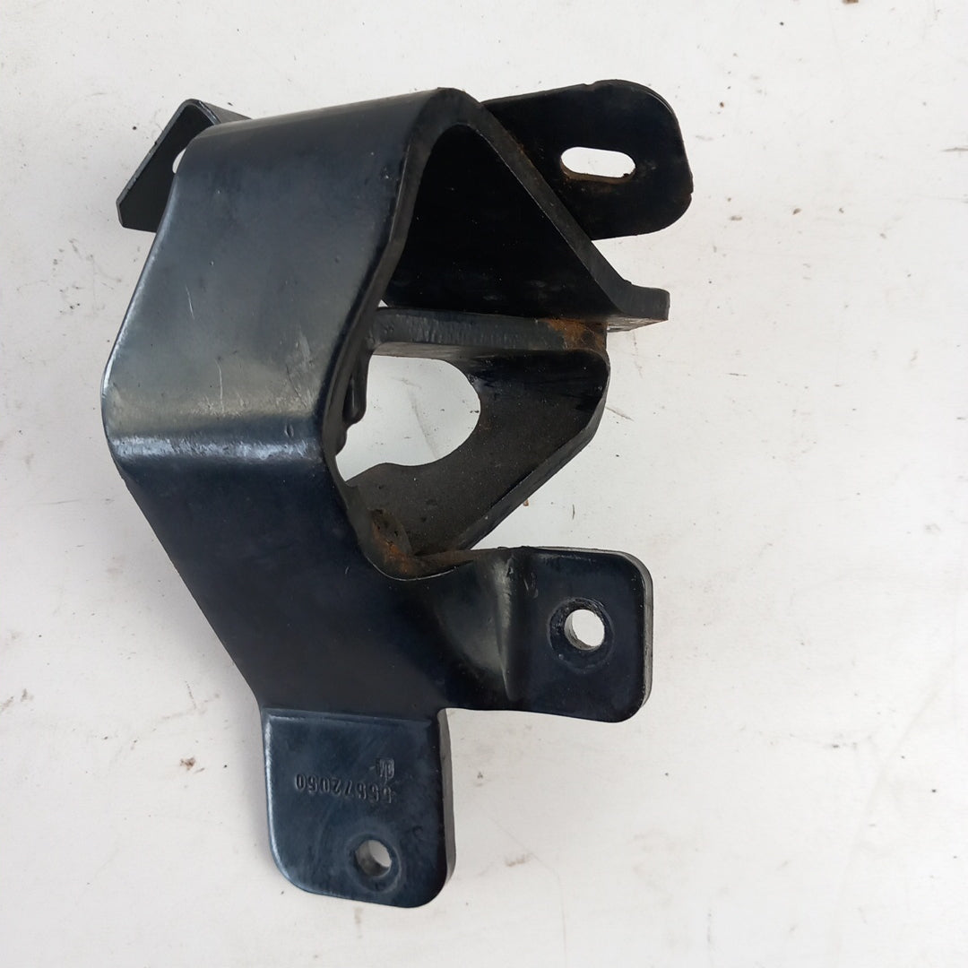 Скоба държач горивна помпа Opel Astra J 2,0 CDTI