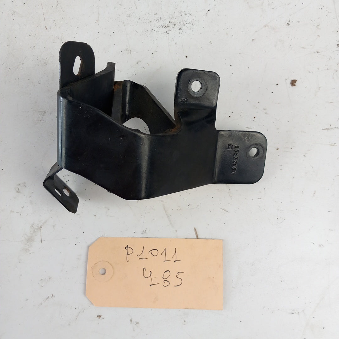 Скоба държач горивна помпа Opel Astra J 2,0 CDTI